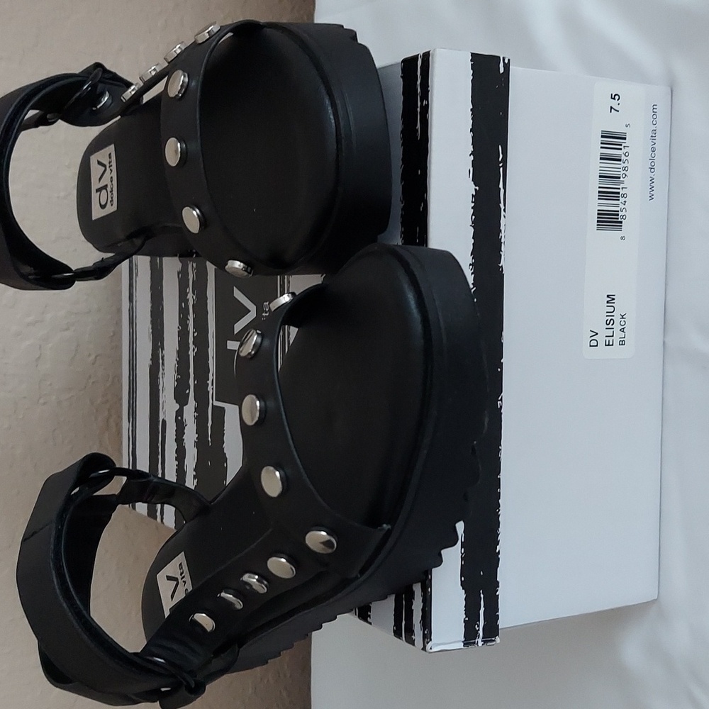 NEW (White Only) DV BY Dolce Vita ELISIUM Faux Leather Ankle Strap Size 7.5